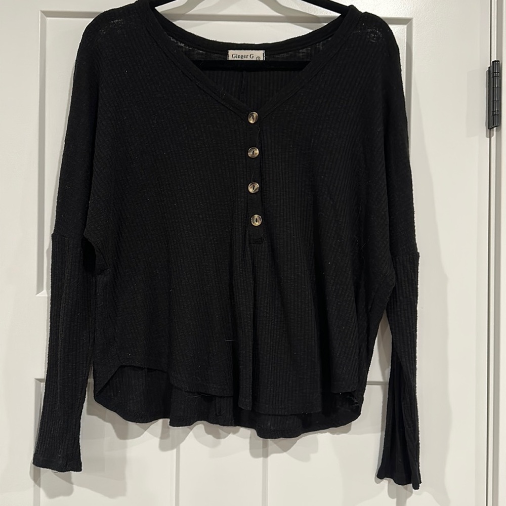 Women’s Light Sweater Top